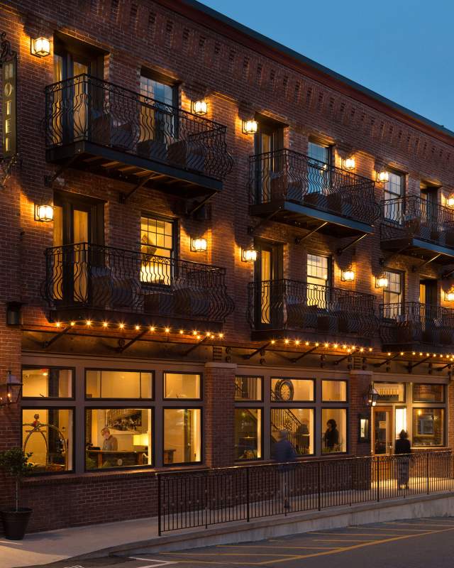 Bay View Hotel exterior